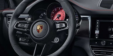 Porsche Macan Side View
